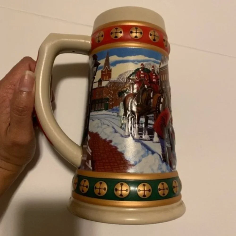 Vintage  Anheuser-Busch Budweiser Holiday‎ Stein